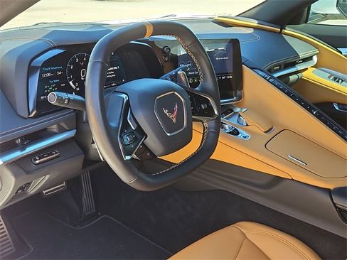 Used 2022 Chevrolet Corvette Stingray Preferred Cpe w/ Engine Appearance Package image 11