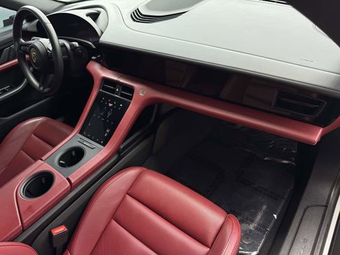 Used 2022 Porsche Taycan RWD image 23