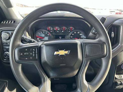 Used 2023 Chevrolet Silverado 1500 Custom image 24