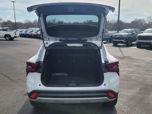 New 2026 Chevrolet Trax LT w/ Driver Confidence Package image 11