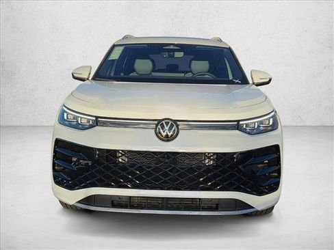 New 2026 Volkswagen Tiguan SEL R-Line image 6
