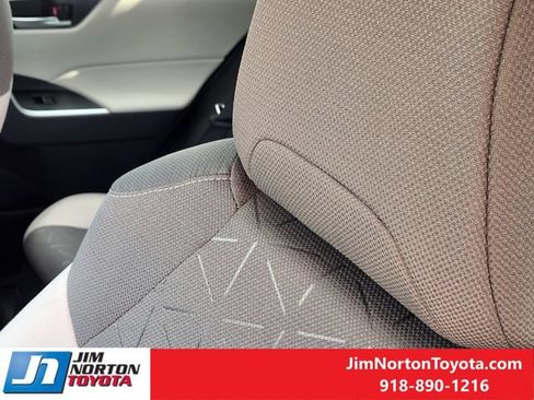 Used 2023 Toyota RAV4 XLE w/ Convenience Package AWD/4WD image 16
