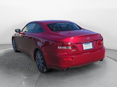 Used 2014 Lexus IS 250C image 3