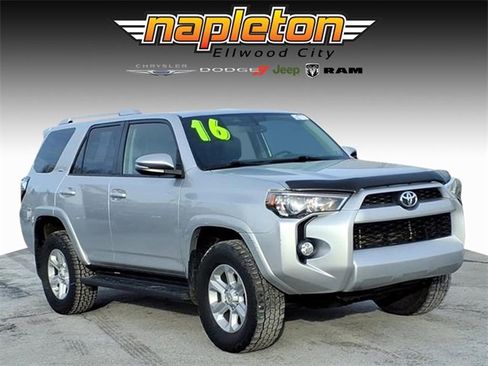 Used 2016 Toyota 4Runner SR5 image 1