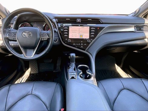 Used 2020 Toyota Camry XSE image 14