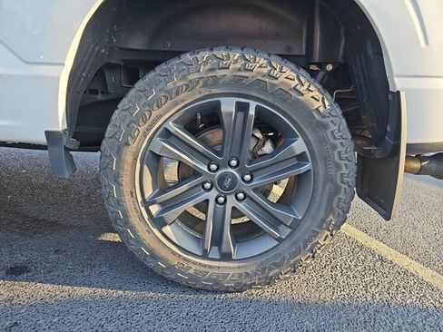 Used 2022 Ford F150 XLT w/ Equipment Group 302A High AWD/4WD image 9