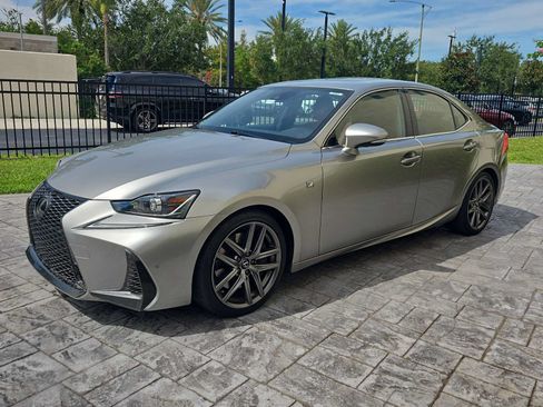 Used 2020 Lexus IS 300 F Sport w/ F Sport Package AWD/4WD image 9