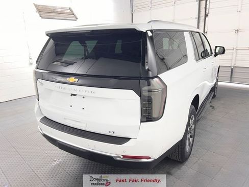 New 2026 Chevrolet Suburban LT w/ Comfort Package AWD/4WD image 9