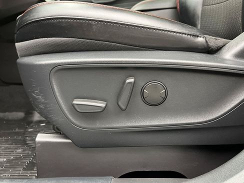 Used 2024 Ford Escape ST-Line w/ Tech Pack #1 AWD/4WD image 12