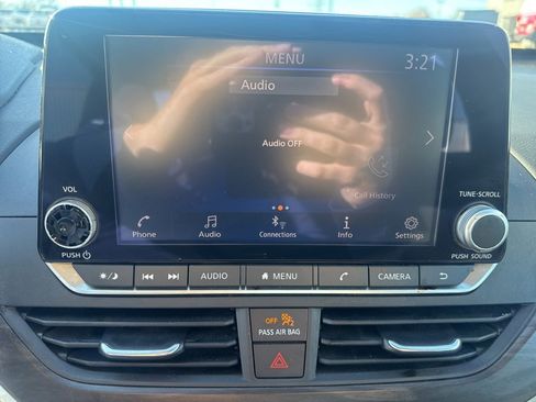 Used 2023 Nissan Altima 2.5 SV image 15