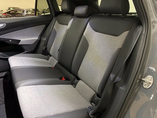 Used 2025 Volkswagen ID.4 Pro RWD image 68
