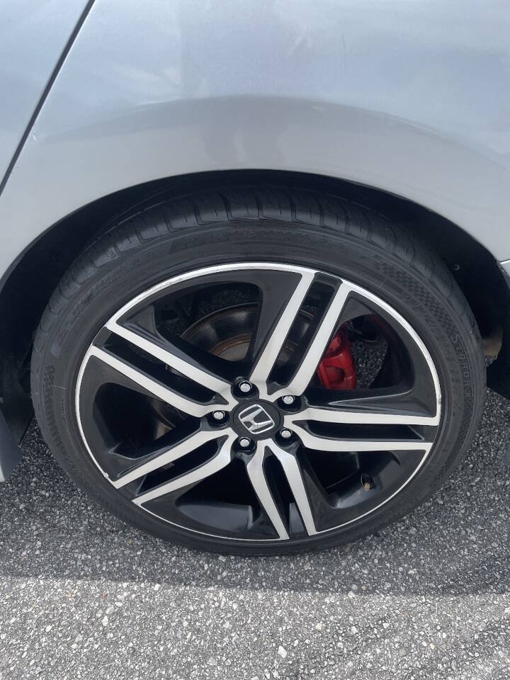 Used 2017 Honda Accord Sport image 12