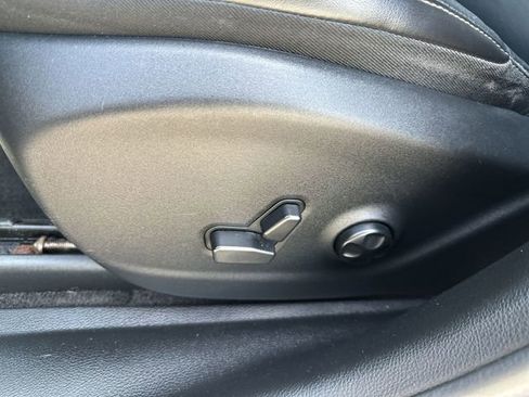 Used 2017 Jeep Cherokee Limited AWD/4WD image 16