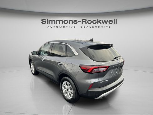 Used 2023 Ford Escape Active w/ Tech Pack #2 image 7