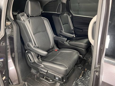Used 2022 Honda Odyssey Elite image 19