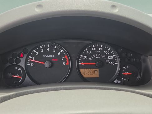Used 2021 Nissan Frontier SV w/ Midnight Edition Floor Mats RWD image 24