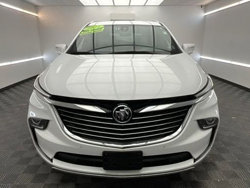 Used 2024 Buick Enclave Premium image 2