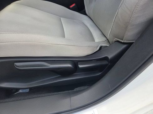 Certified 2021 Honda Accord Hybrid image 10