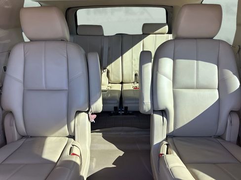 Used 2014 Chevrolet Tahoe LT image 13