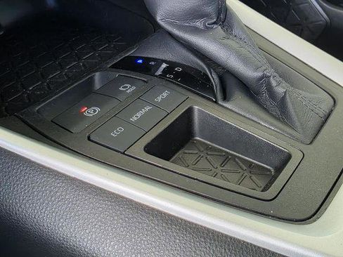 Certified 2022 Toyota RAV4 XLE w/ Convenience Package image 22