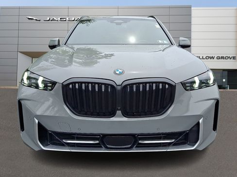 Used 2025 BMW X5 xDrive40i w/ M Sport Package AWD/4WD image 8