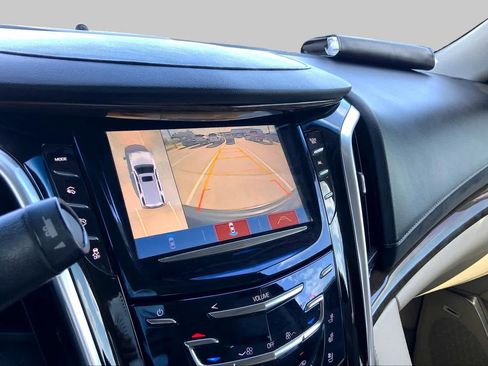 Used 2019 Cadillac Escalade Premium Luxury RWD image 29