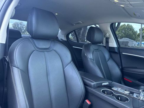 Used 2023 Genesis G70 2.0T RWD image 27