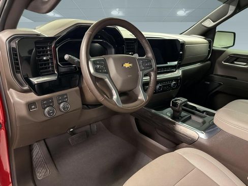 Used 2024 Chevrolet Silverado 1500 LTZ AWD/4WD image 3
