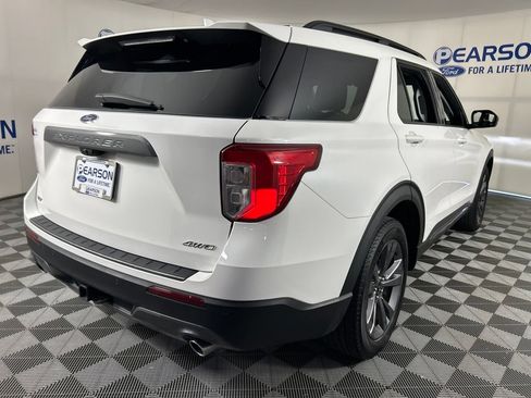 Used 2024 Ford Explorer XLT w/ Equipment Group 202A AWD/4WD image 6