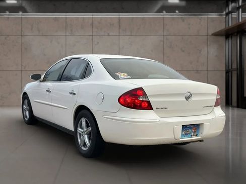 Used 2005 Buick LaCrosse CX w/ Silver Convenience Package image 5