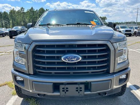 Used 2017 Ford F150 XLT w/ Equipment Group 302A Luxury AWD/4WD image 7