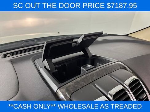 Used 2012 GMC Acadia Denali FWD image 32