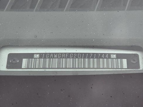 Used 2013 Chevrolet Express 2500 LT w/ LT Preferred Equipment Group image 55