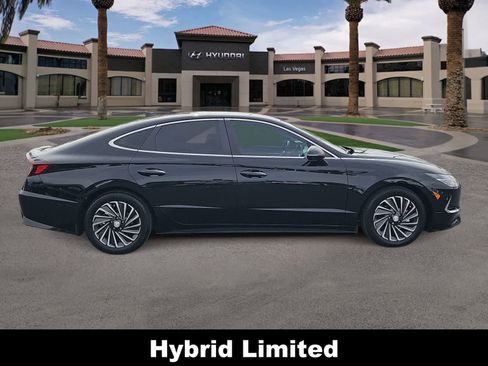 Used 2023 Hyundai Sonata Limited FWD image 9