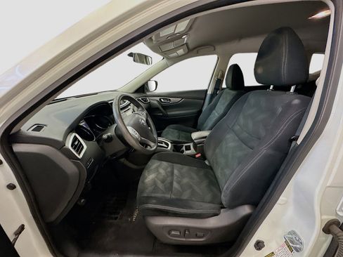 Used 2016 Nissan Rogue SV image 13