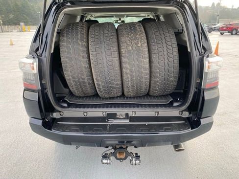 Used 2016 Toyota 4Runner SR5 Premium image 9