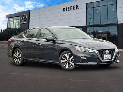 Used 2022 Nissan Altima 2.5 SV