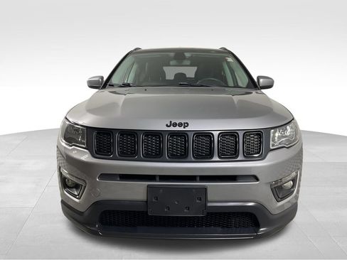 Used 2019 Jeep Compass Latitude AWD/4WD image 3