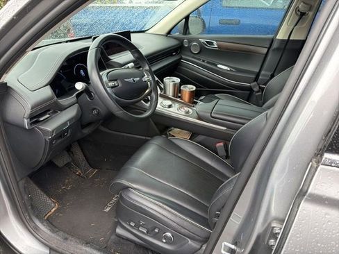 Used 2023 Genesis GV80 2.5T w/ Prestige Package image 9