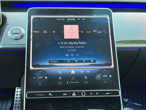 Used 2021 Mercedes-Benz S 580 4MATIC Sedan image 32