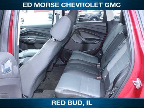 Used 2016 Ford Escape SE w/ Equipment Group 201A FWD image 18