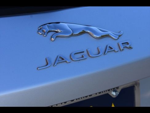 Used 2019 Jaguar F-PACE Premium AWD/4WD image 50