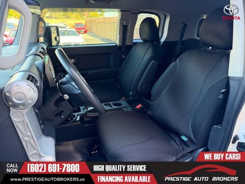 Used 2012 Toyota FJ Cruiser 4WD w/ TRD Sport Pkg image 12