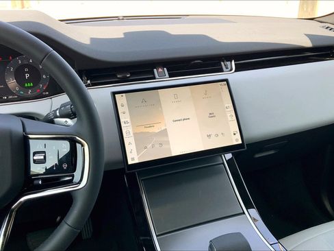 New 2026 Land Rover Range Rover Evoque S image 8