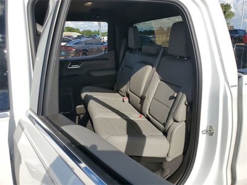 Certified 2023 GMC Sierra 1500 SLT image 25