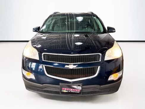 Used 2010 Chevrolet Traverse LT w/ Personal Connectivity Package FWD image 4