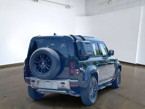Certified 2024 Land Rover Defender 110 X-Dynamic SE AWD/4WD image 4