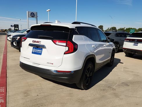 Used 2023 GMC Terrain AT4 AWD/4WD image 7