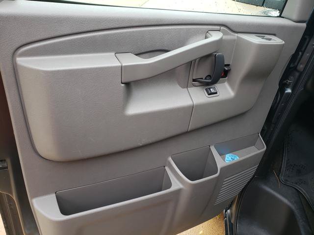 Used 2017 Chevrolet Express 2500 LS RWD image 11