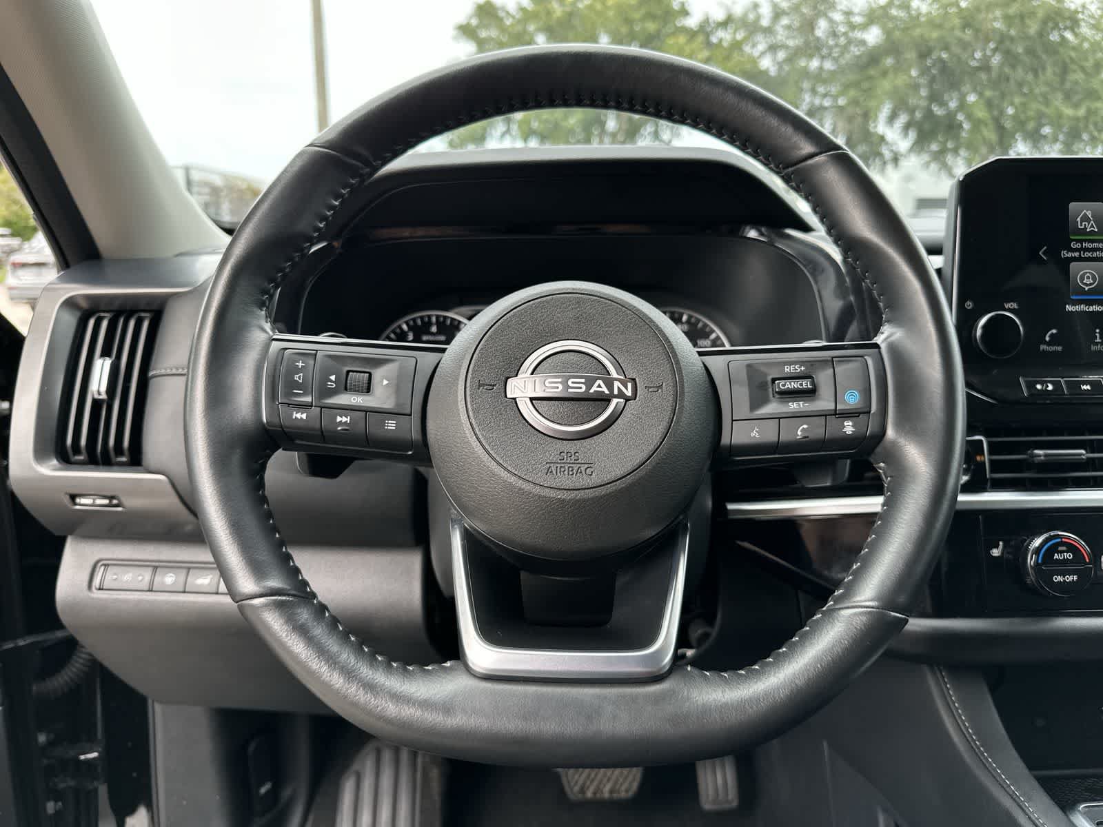 Used 2025 Nissan Pathfinder SL AWD/4WD image 20